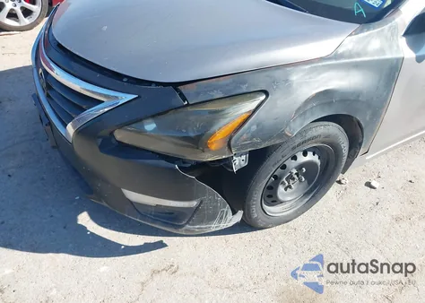 2015 Nissan Altima 2.5/2.5 S/2.5 Sl/2.5 Sv z USA, uszkodzony, nr VIN 1N4AL3AP2FC441022